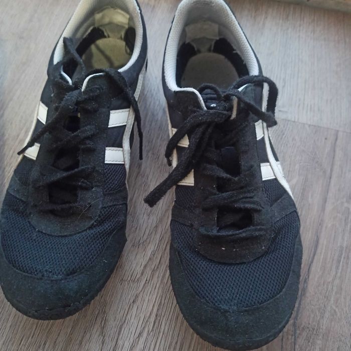 Кроссовки унисекс 40 размер asics и onitsuka tiger
