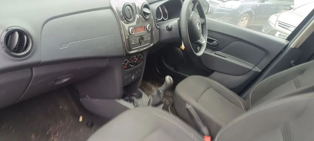 Dezmembrari / Dezmembrez Dacia Sandero 2 0.9 TCE H4B408 cutie viteze manuală cod culoare TEKNA