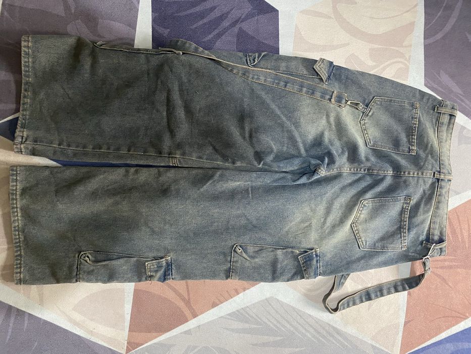 Продам джинсы мужские