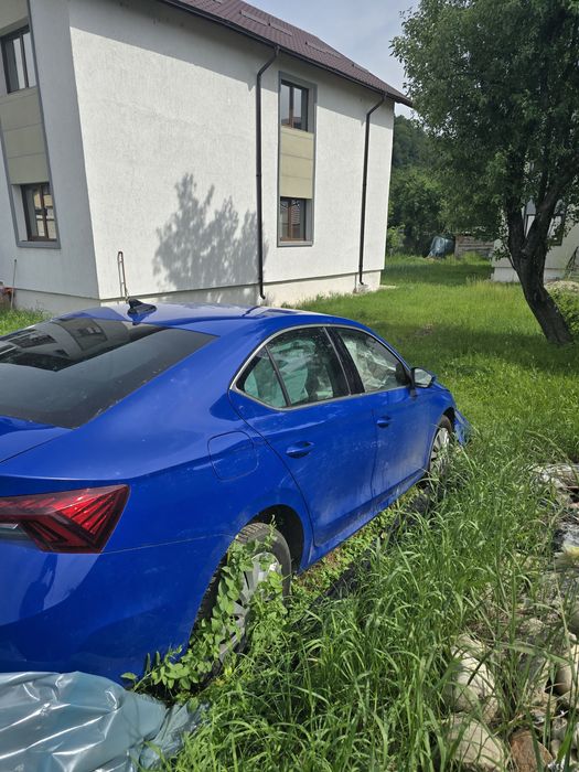 SKODA Octavia 2021 — imagine 3
