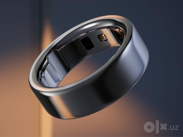 Oura ring 4 size 6 black