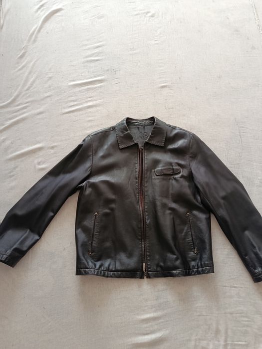 Срочно продаю натуральную кожаную куртку размер XL очень в хорошем сос