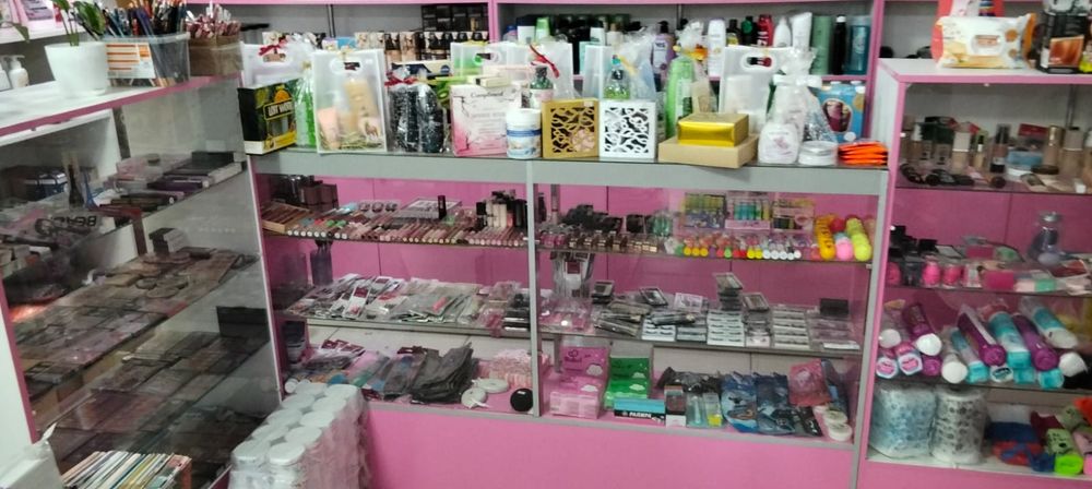 Продам витрины в хорошем состоянии