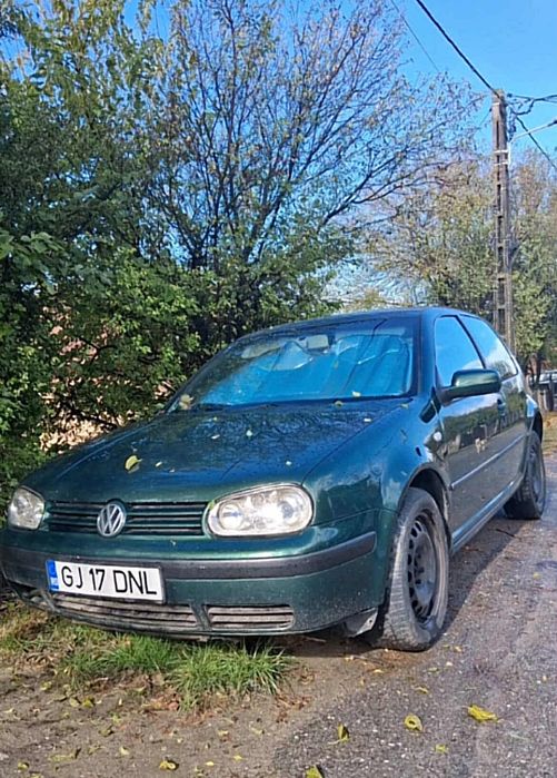 Vând golf 4,1.4,16v
