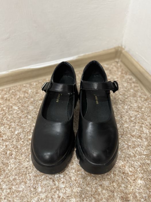 Продам туфли женские