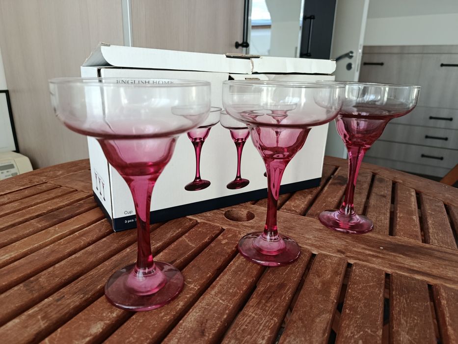 Комплект от 3 чаши  English Home, 300 мл, стъкло, розови