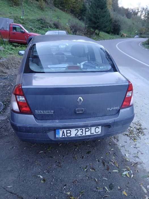 De vânzare renault simbol an 2006 1,4 benzină