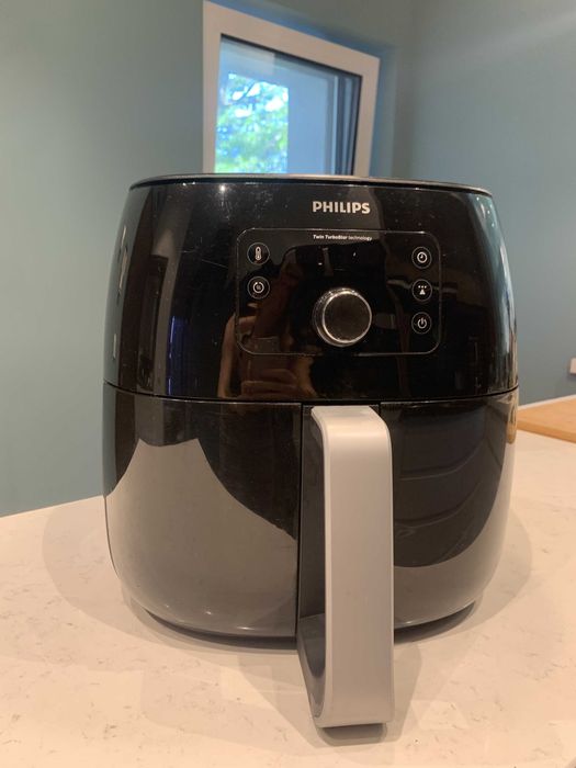 Philips Airfryer Twin TurboStar – отлично работещ, запазен