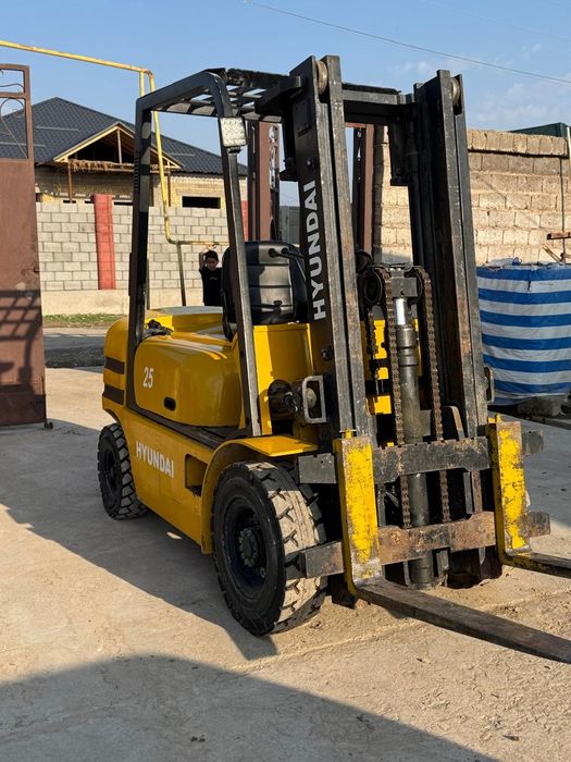 Кара Погрузчик  Hyundai 25