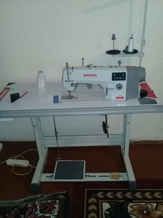 Tikuv  Mashina Sotiladi