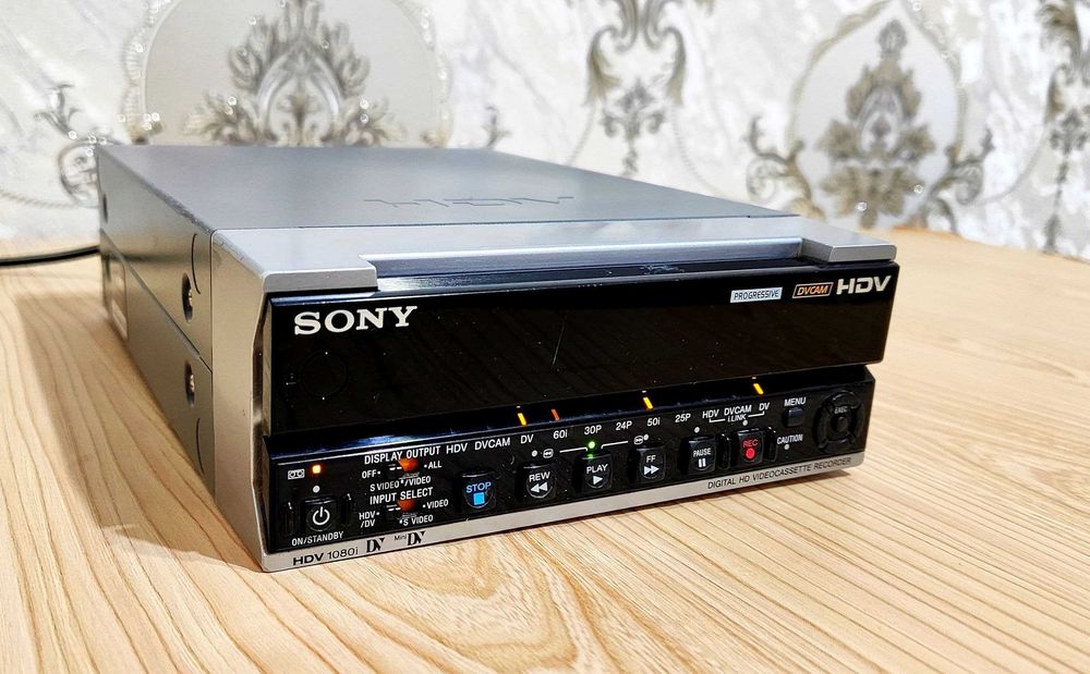 видеомагнитафон MiniDV DVCAM