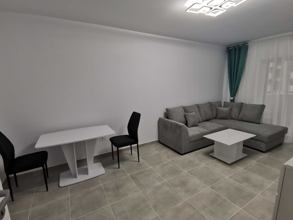 Închiriez apartament 2 camere în Grand Kristal Residence