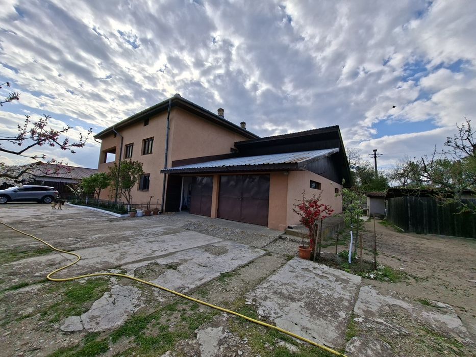 Direct proprietar-Vila de vanzare