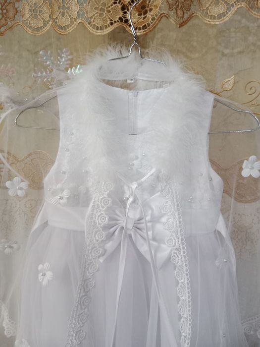 Продам  платья .