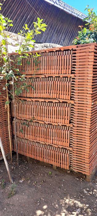 Vand tigla ceramica second hand ca noua 1500 bucati