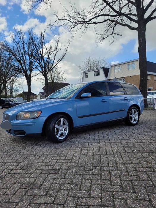 volvo v 50 2.0 l diesel