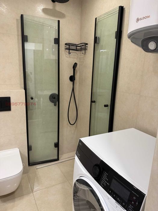 Продава се Тристаен апартамент в Пловдив, Тракия - 103 кв.м за 1845 €/кв.м - Снимка #1