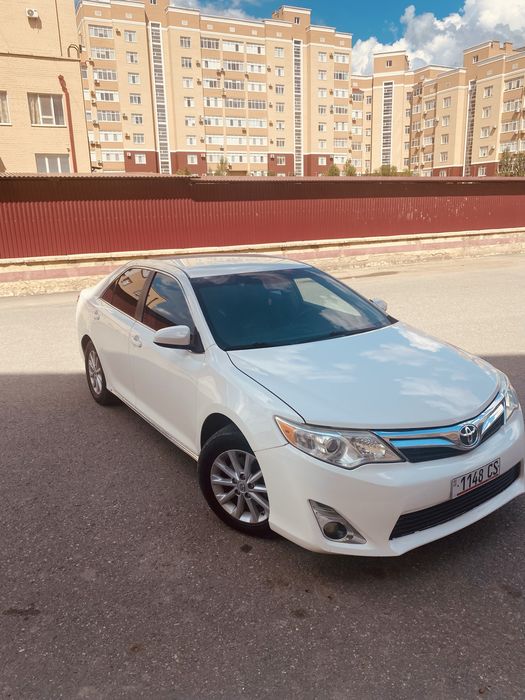 Toyota Camry 50 LE 2012