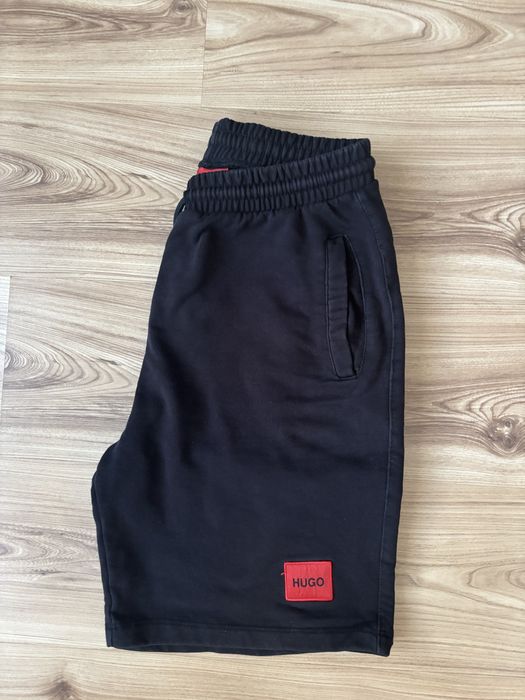 Hugo Boss къси панталони