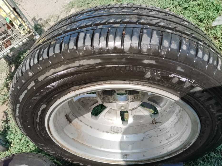 Продам от Киа оригинал почти новый