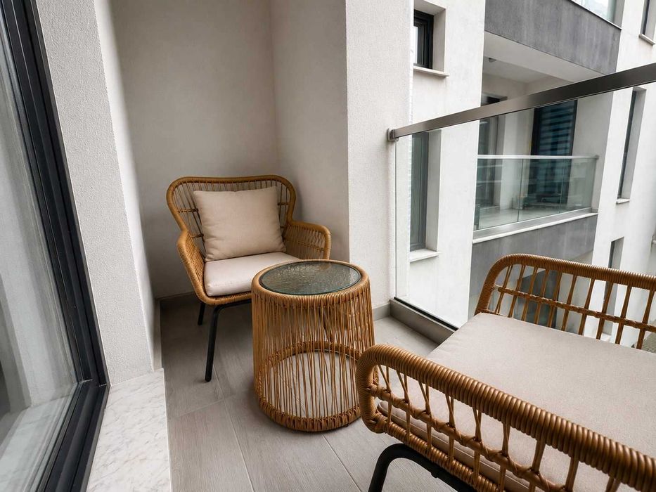 Inchiriez apartament in complex cu piscina Mamaia Nord