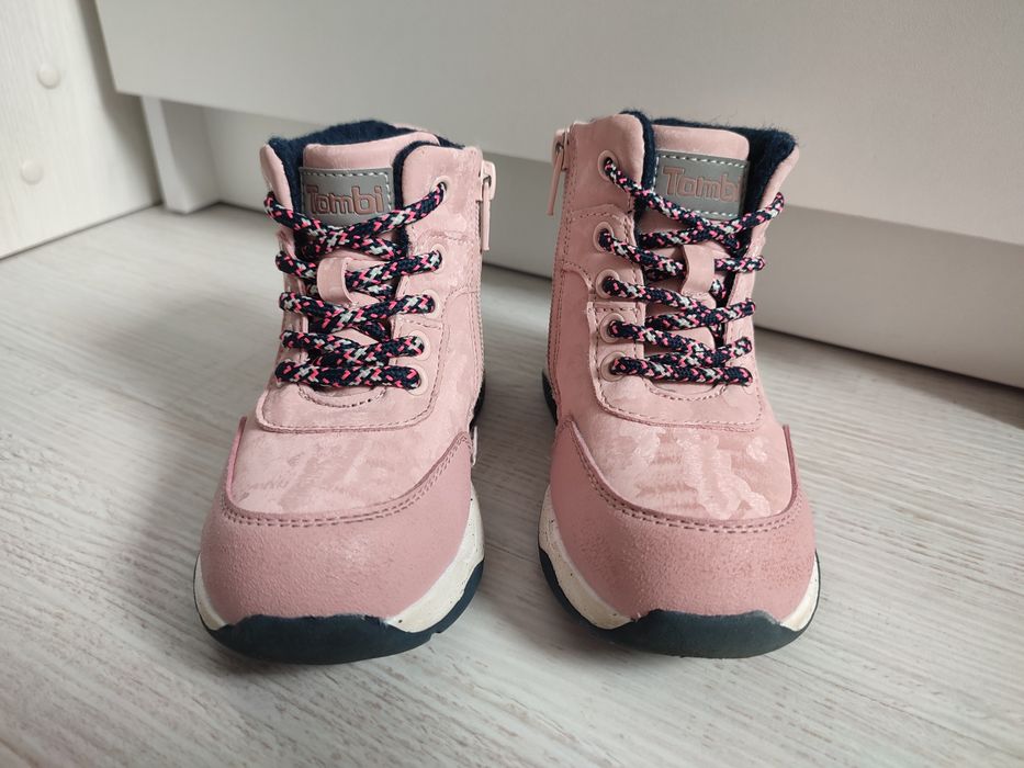 Ботинки на девочку