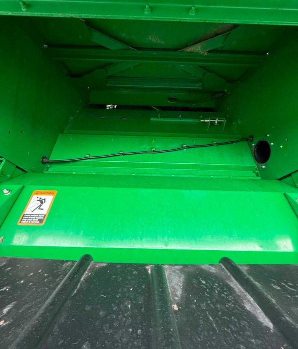 John Deere S 670 комбайн