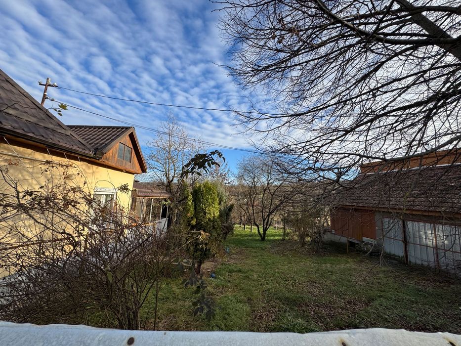 Casă de închiriat în Cerghid, județul Mureș, pentru o familie care caută liniște cu acces rapid spre Tg. Mureș