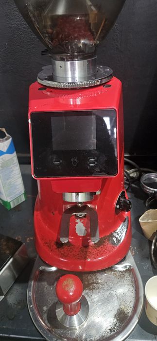 Espressor profesional si rasnita profesionala