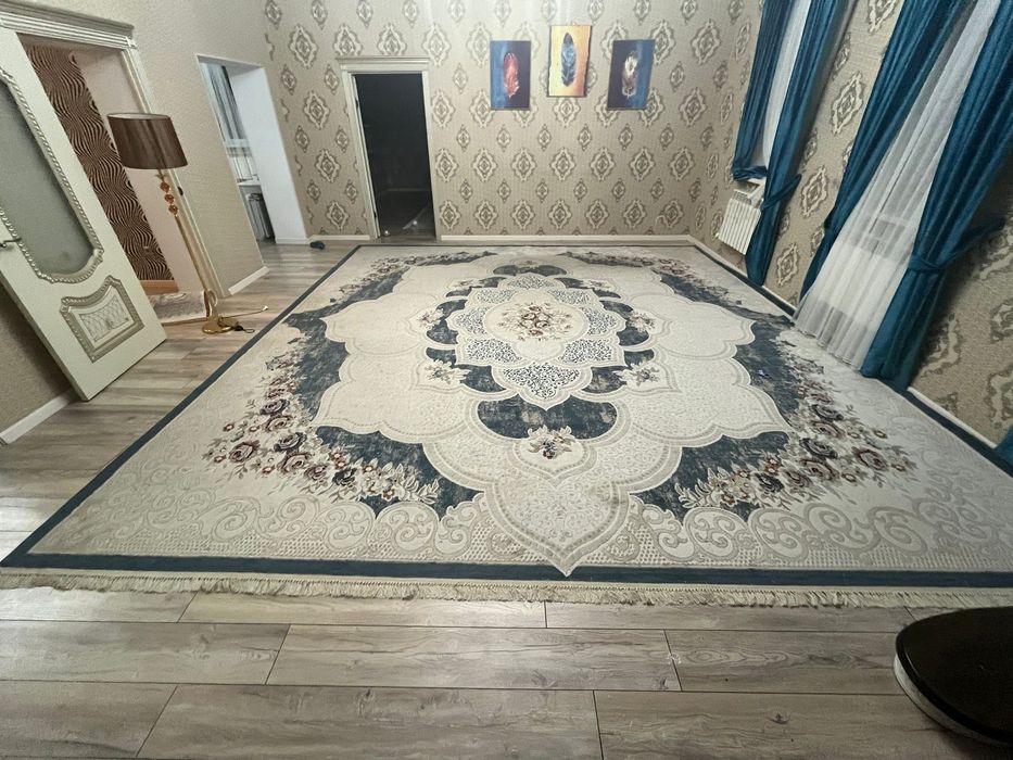 Ковёр 5х5 идеальное состояние