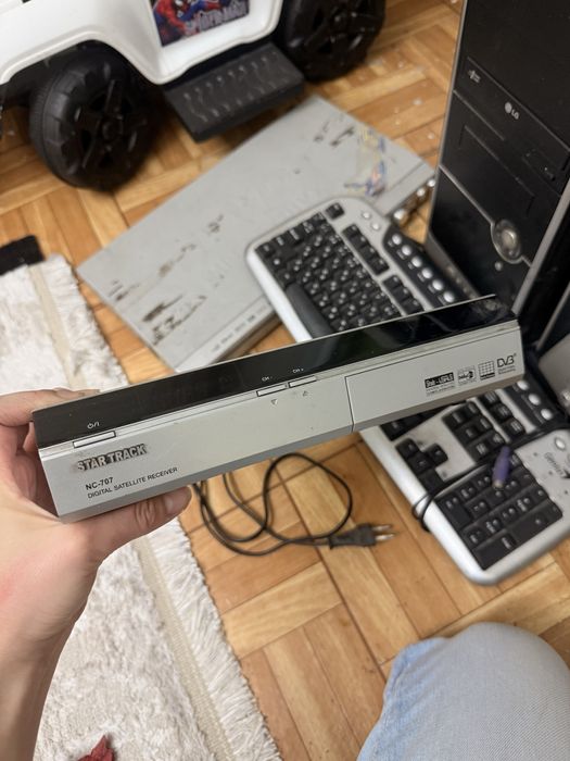 Спутниковый ресивер Тюнер nc-707