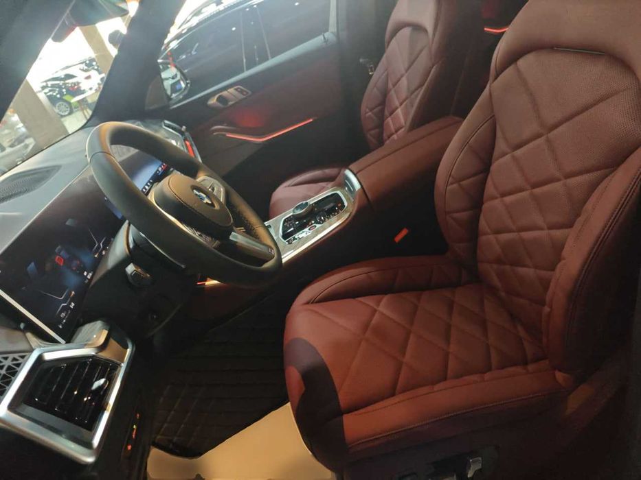BMW X5 2026 xDrive 40Li M Sport Night Package