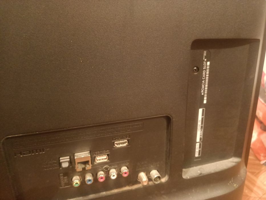 Телевизор бу LG webOS UHD AI 108/43