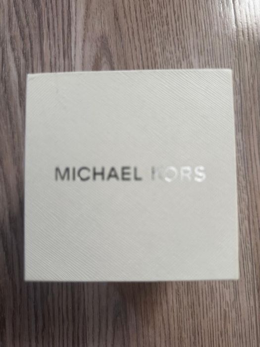 Продам часы оригинал Michael Kors