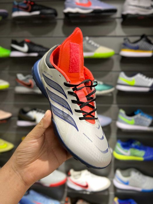 Сороконожки Adidas Predator