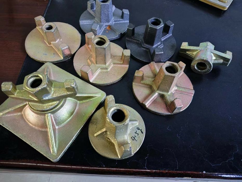 Нови поцинковани шпилки за кофраж