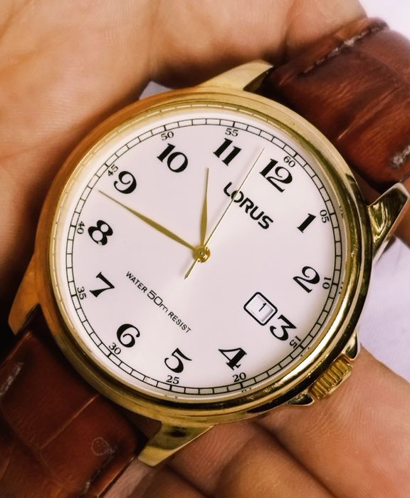 Ceas bărbătesc Lorus by Seiko cu quartz, carcasă din oțel inoxidabil si curea din piele