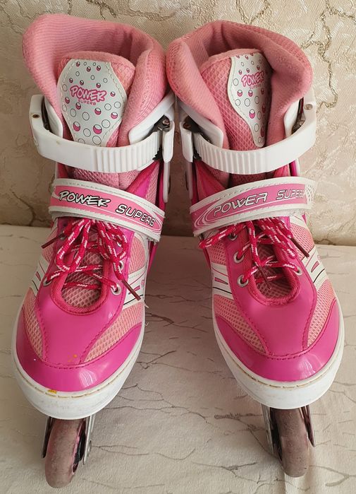 Роликовые коньки в хорошем состоянии