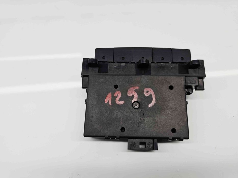 Butoane comenzi scaune Mercedes Clasa B (W245) [Fabr 2005-2011] 16982