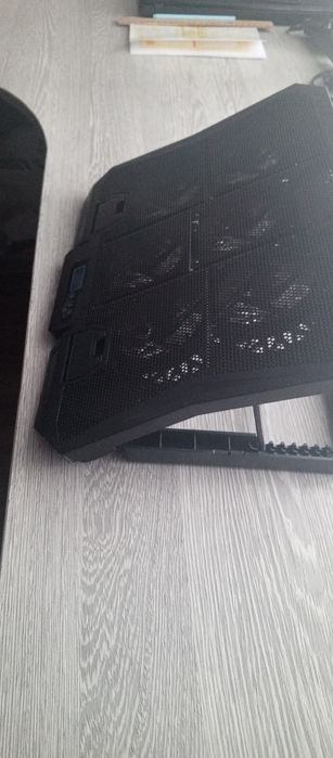 Охлаждение для ноутбука .