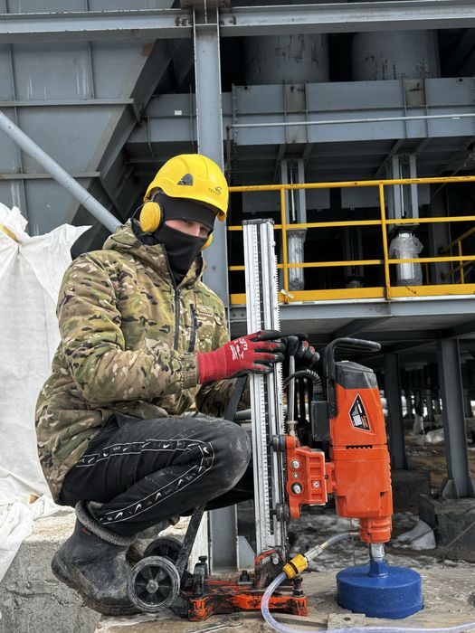 Алмазное бурение отверстий