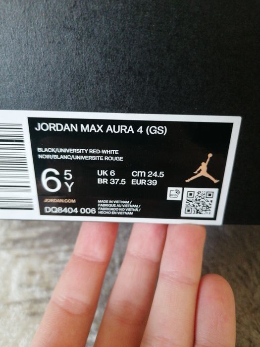 Jordan max aura 4(GS)