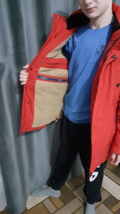 Куртка новая 48 размер ЗИМА