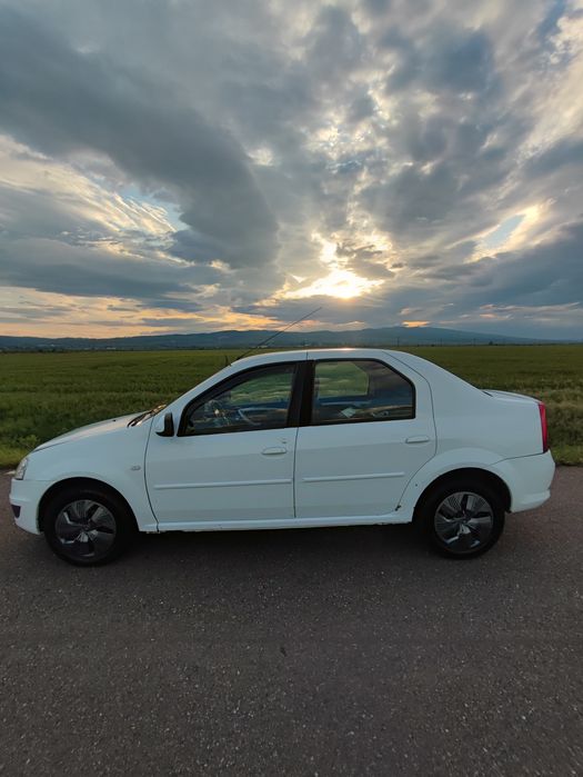 Logan 1.5 dCi an 2012