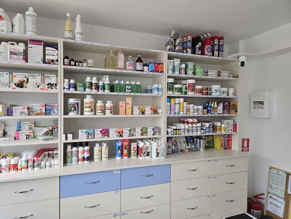 Mobilier farmacie veterinara