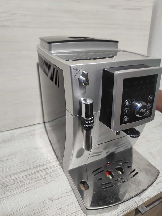 Кафеавтомат - робот Delonghi MAGNIFICA ECAM