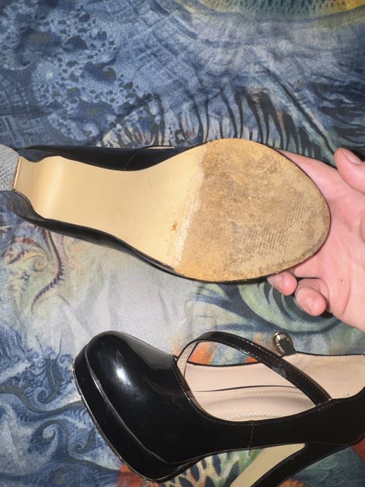 Pantofi cu toc din piele