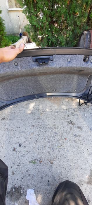 Капак за багажник и стопове за Е90