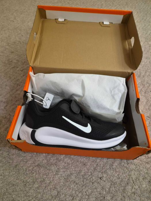 Кроссовки Nike Infinity Flow Kids  размер 34