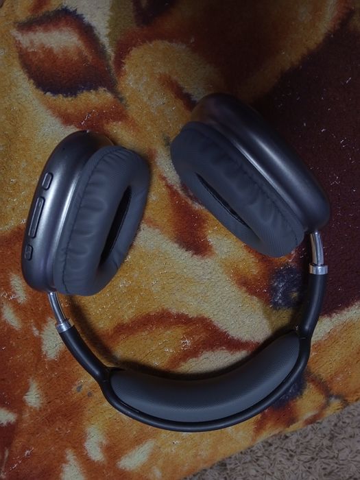 Продам:Наушники большие